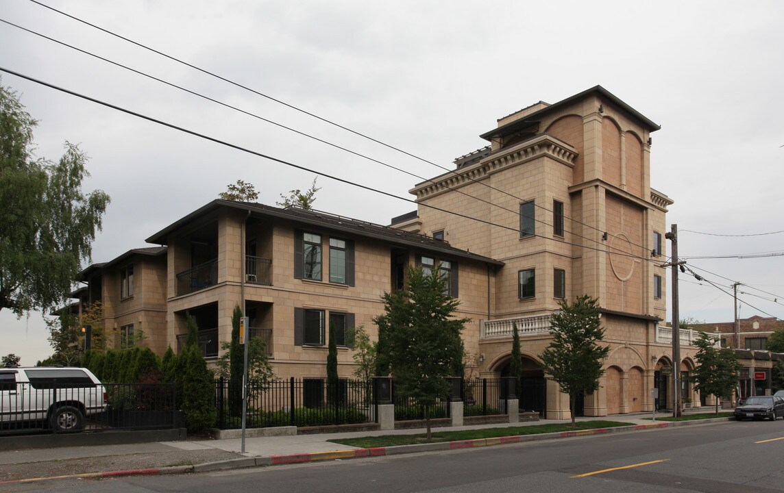 Bellagio On Capitol Hill in Seattle, WA - Building Photo