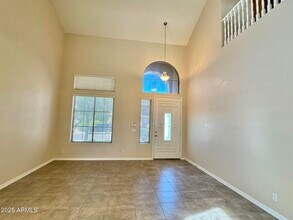 2671 S Dragoon Dr in Chandler, AZ - Foto de edificio - Building Photo
