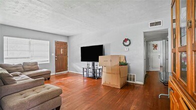 5518 Riviera Dr in Orlando, FL - Building Photo - Building Photo