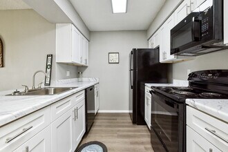 Stonehill - NEW UPGRADES! in Killeen, TX - Building Photo - Building Photo
