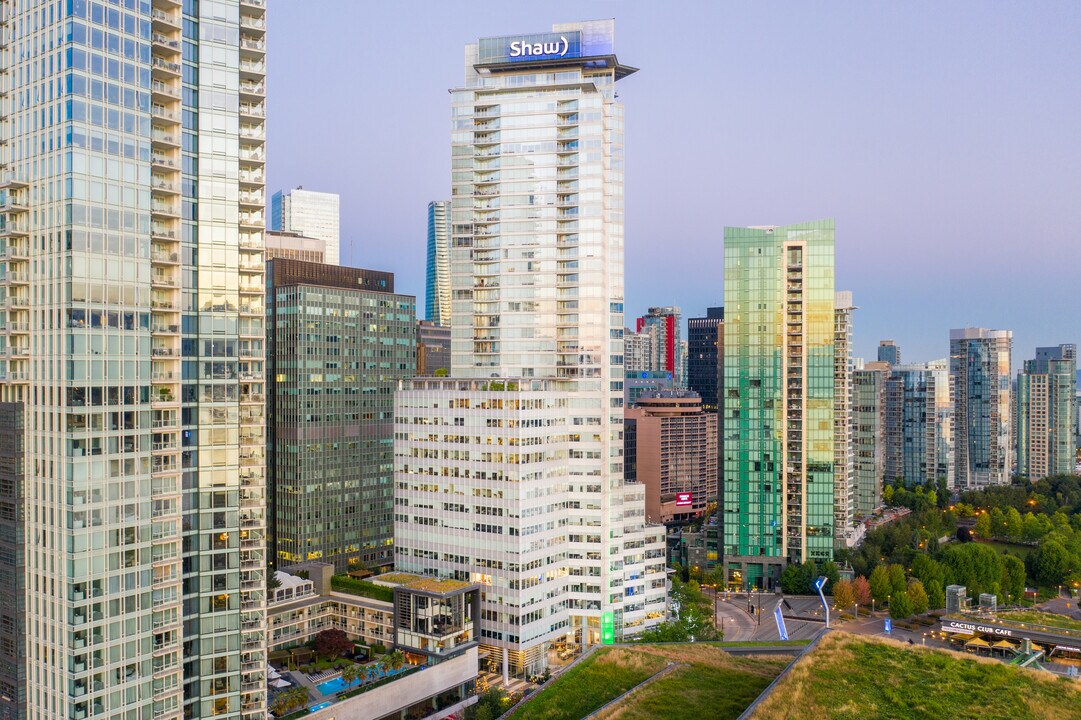 Shaw Tower in Vancouver, BC - Building Photo