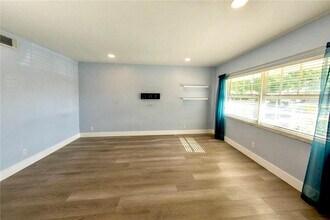 1991 NE 32nd St in Lighthouse Point, FL - Building Photo - Building Photo