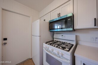 3202 N 66th St in Scottsdale, AZ - Building Photo - Building Photo