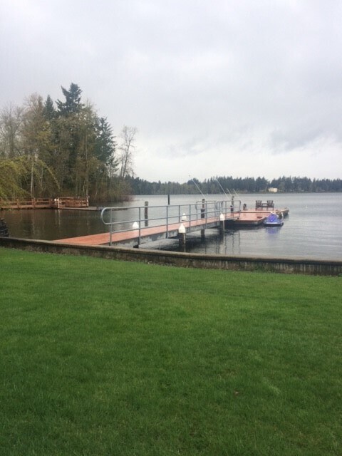 15422 Rose Rd SW, Unit A in Lakewood, WA - Foto de edificio