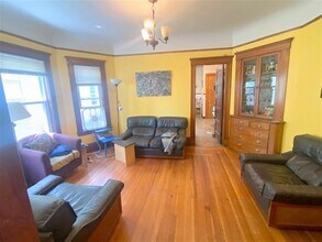 44 Paulina St, Unit 1 in Somerville, MA - Building Photo - Building Photo