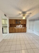 1011 E Renee Dr in Phoenix, AZ - Building Photo - Building Photo