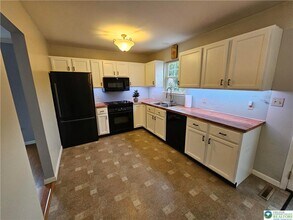 656 Furnace St in Emmaus, PA - Building Photo - Building Photo