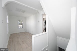 905 Jersey Ave in Gloucester City, NJ - Building Photo