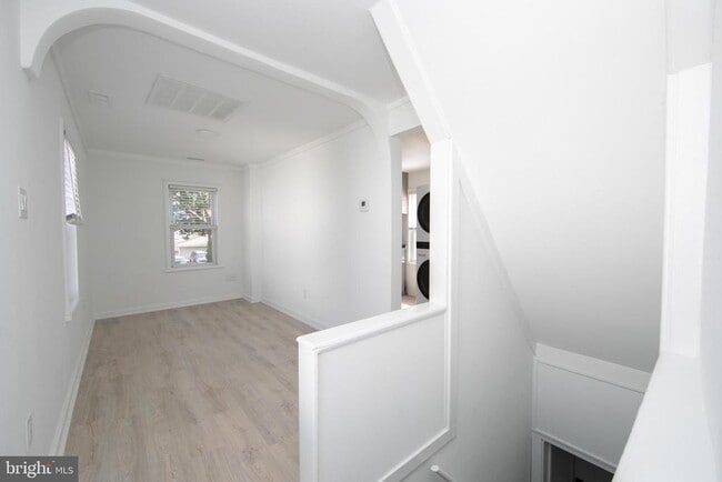 property at 905 Jersey Ave