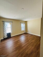 326 Gist Pl in Orange, NJ - Building Photo - Building Photo