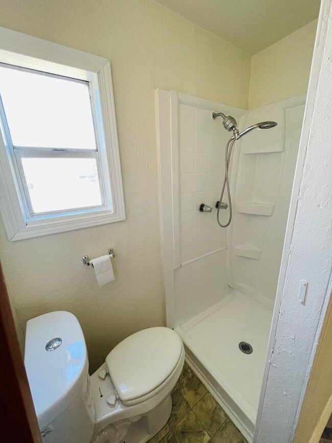 316 6th St in West Sacramento, CA - Foto de edificio - Building Photo