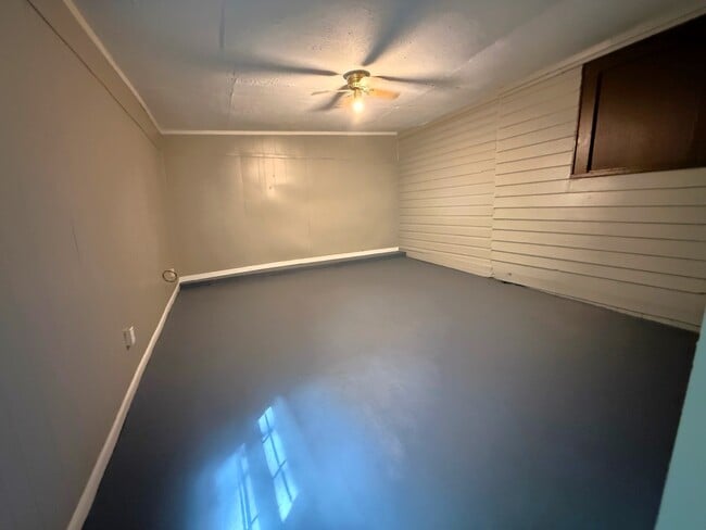 804 Blue Ridge Dr in Anniston, AL - Foto de edificio - Building Photo