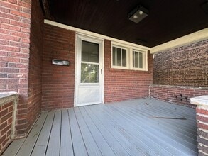 16820 Madison Ave in Lakewood, OH - Foto de edificio - Building Photo