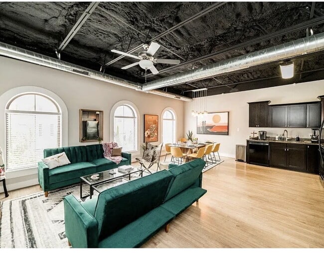 121 Northwynd Cir in Lynchburg, VA - Building Photo - Building Photo