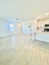 9023 Bay Leaf Dr in Parrish, FL - Building Photo - Building Photo