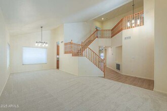 695 W Estrella Dr in Gilbert, AZ - Building Photo - Building Photo