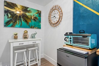 3961 NE 10th Ave-Unit -1 in Oakland Park, FL - Building Photo - Building Photo