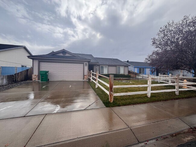 427 Sheepcamp Dr in Dayton, NV - Building Photo - Building Photo