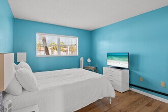 2727 75th St W, Unit 12 in Bradenton, FL - Building Photo - Building Photo