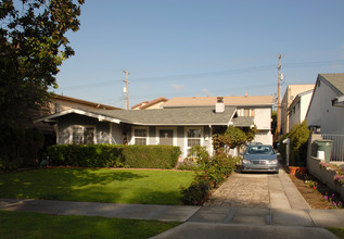 725 E Magnolia Blvd in Burbank, CA - Foto de edificio - Building Photo