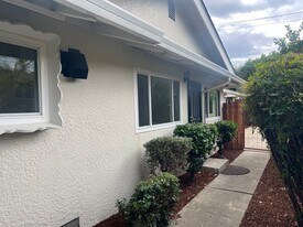 2110-2112 Town and Country Ln in Santa Clara, CA - Building Photo