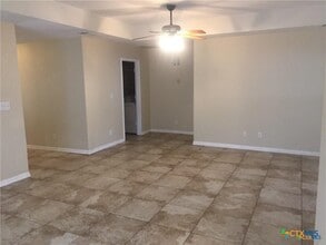 1140 Hilltop Dr in San Marcos, TX - Building Photo - Building Photo