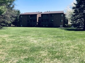122 Burke Ave in Holland, MI - Building Photo - Building Photo
