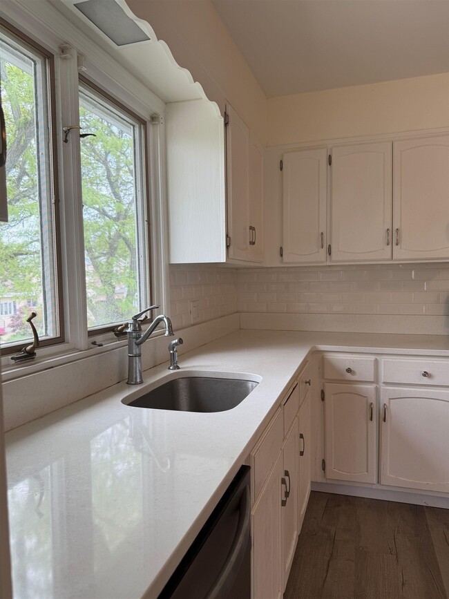 203 Terrace Ave in Hasbrouck Heights, NJ - Building Photo - Building Photo