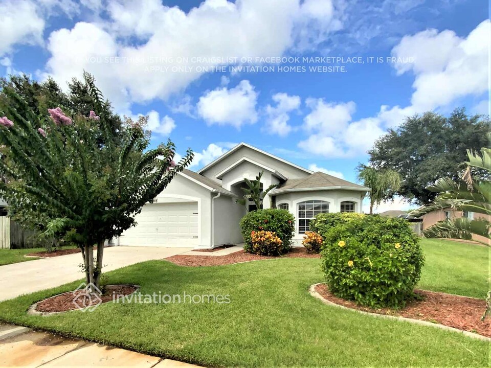 802 Kaley Pl in West Melbourne, FL - Building Photo