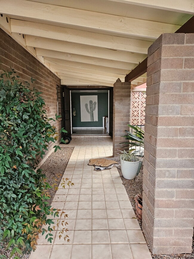 141 S Charleston Ave in Vail, AZ - Foto de edificio - Building Photo