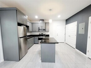 9 Taxco Ct in Edinburg, TX - Building Photo - Building Photo