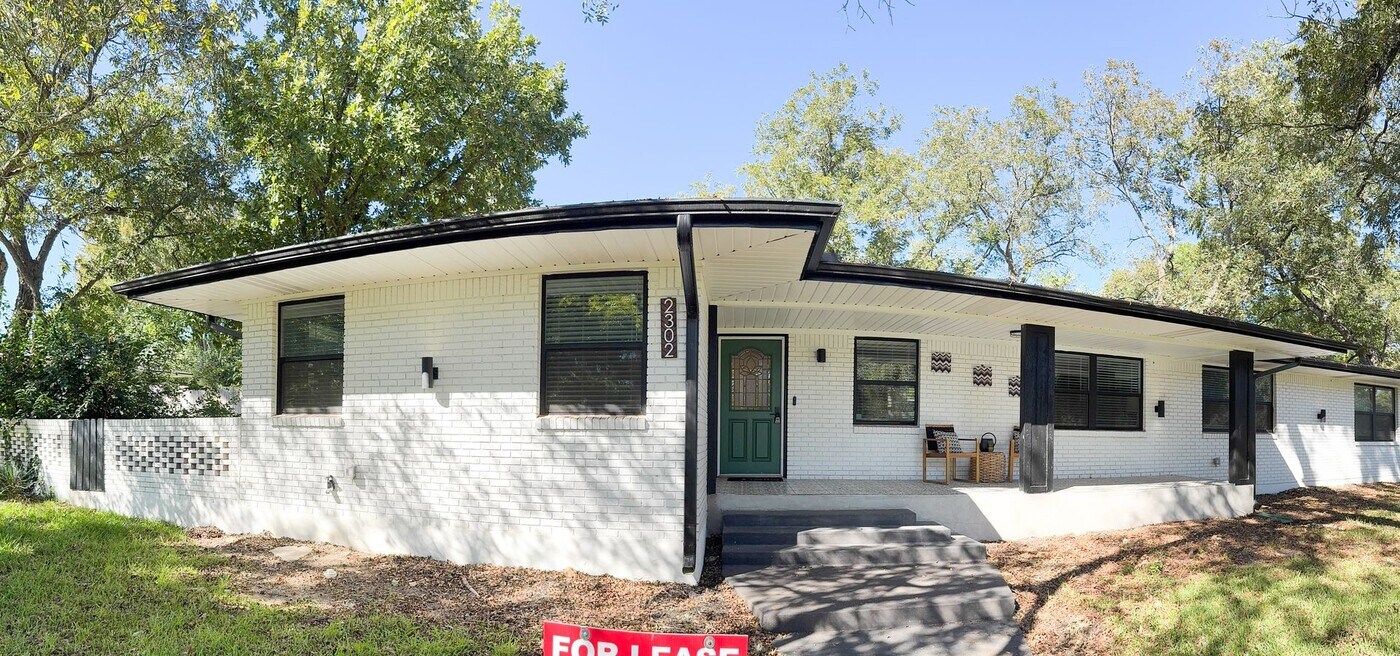 2302 Brooklawn Dr in Temple, TX - Building Photo