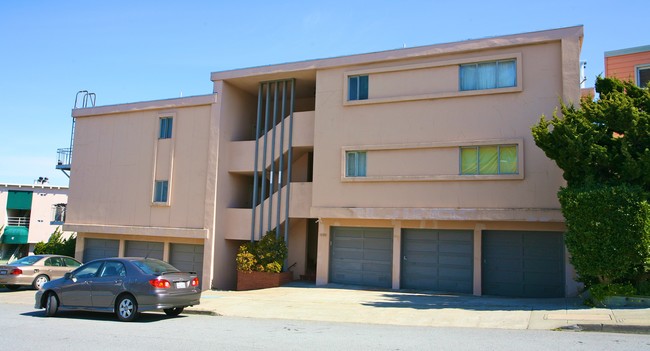 1050 Baker St in San Francisco, CA - Foto de edificio - Building Photo