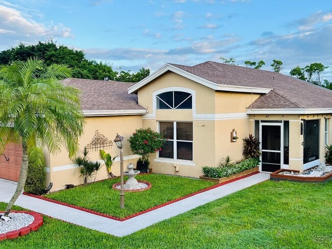 6817 Barnwell Dr in Boynton Beach, FL - Building Photo - Building Photo