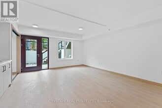 3427 Sheppard Ave E in Toronto, ON - Building Photo - Building Photo