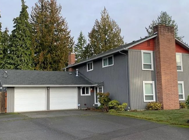 property at 13234 SE 261st St
