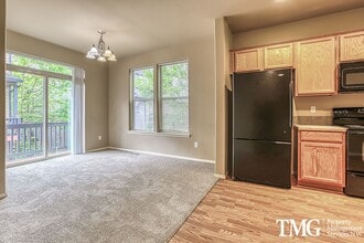 1481 NE Lockheart Ln in Hillsboro, OR - Building Photo - Building Photo