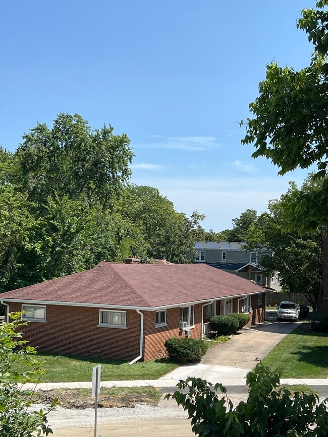 9437 Burlington Ave, Unit 3, Unit 3