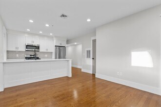 189 Chestnut Ave in Boston, MA - Building Photo - Building Photo