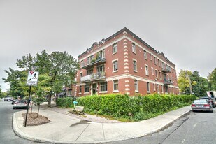 The Monkland in Montréal, QC - Building Photo