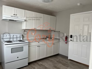 Eden Apartments in Seattle, WA - Building Photo - Building Photo