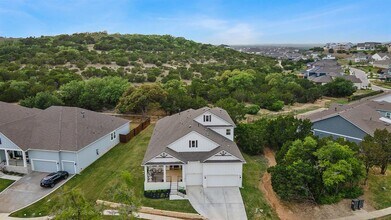 561 Hazy Hills Loop in Dripping Springs, TX - Building Photo - Building Photo