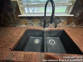 9027 Burnt Peak in Helotes, TX - Building Photo - Building Photo