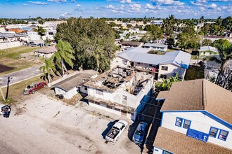 325 SW 4th St in Belle Glade, FL - Building Photo - Building Photo