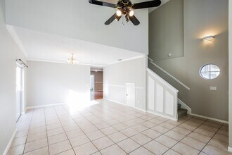 5477 NW 44th Way in Coconut Creek, FL - Building Photo - Building Photo