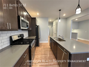 711 Bates St SE in Grand Rapids, MI - Building Photo - Building Photo