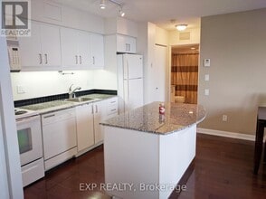 33 Sheppard Ave E in Toronto, ON - Building Photo - Building Photo