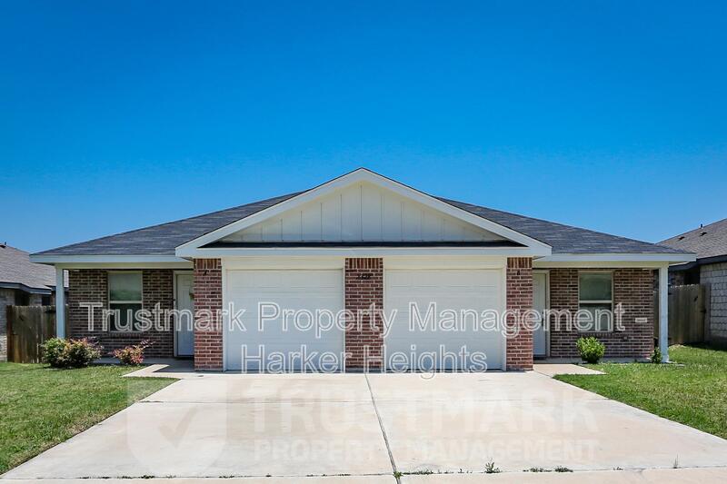 2328 Duntov Dr in Temple, TX - Building Photo
