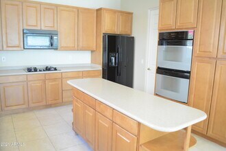 7637 E Calle De Las Brisas in Scottsdale, AZ - Building Photo - Building Photo