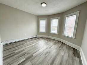 57 Burrell St in Boston, MA - Building Photo - Building Photo